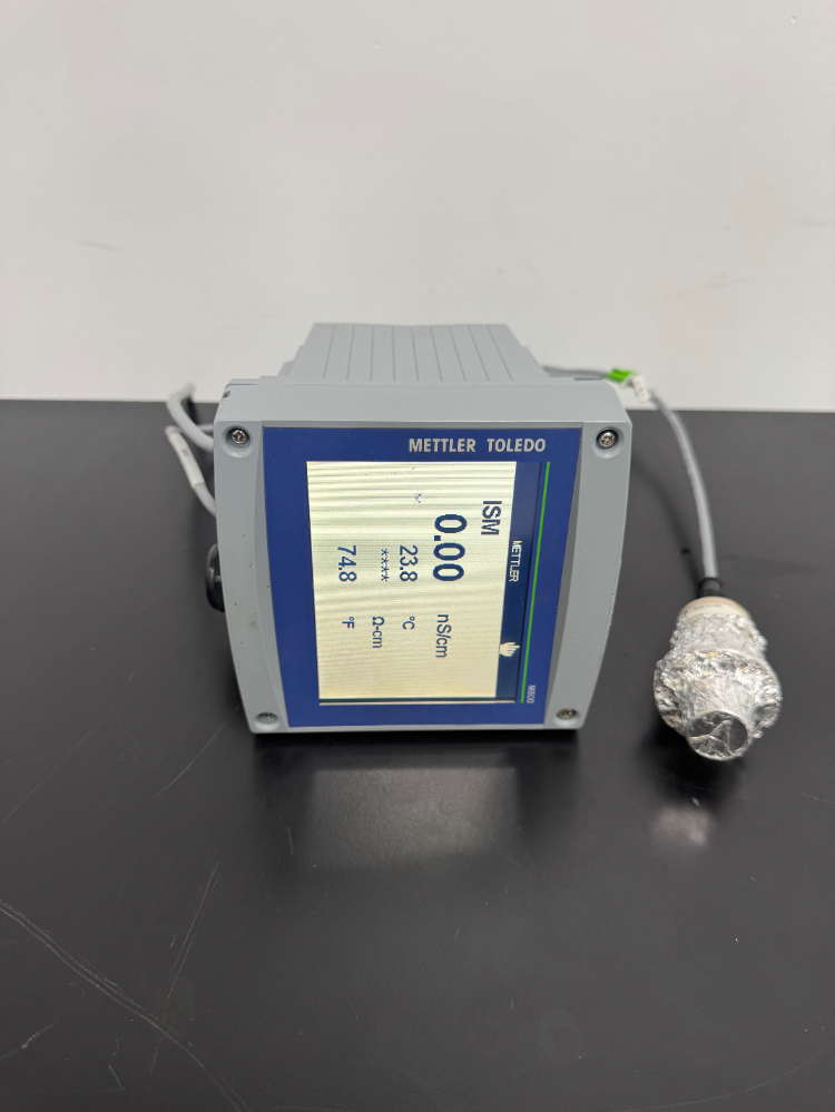Image of Mettler Toledo Thornton M800 Conductivity Process Transmitter